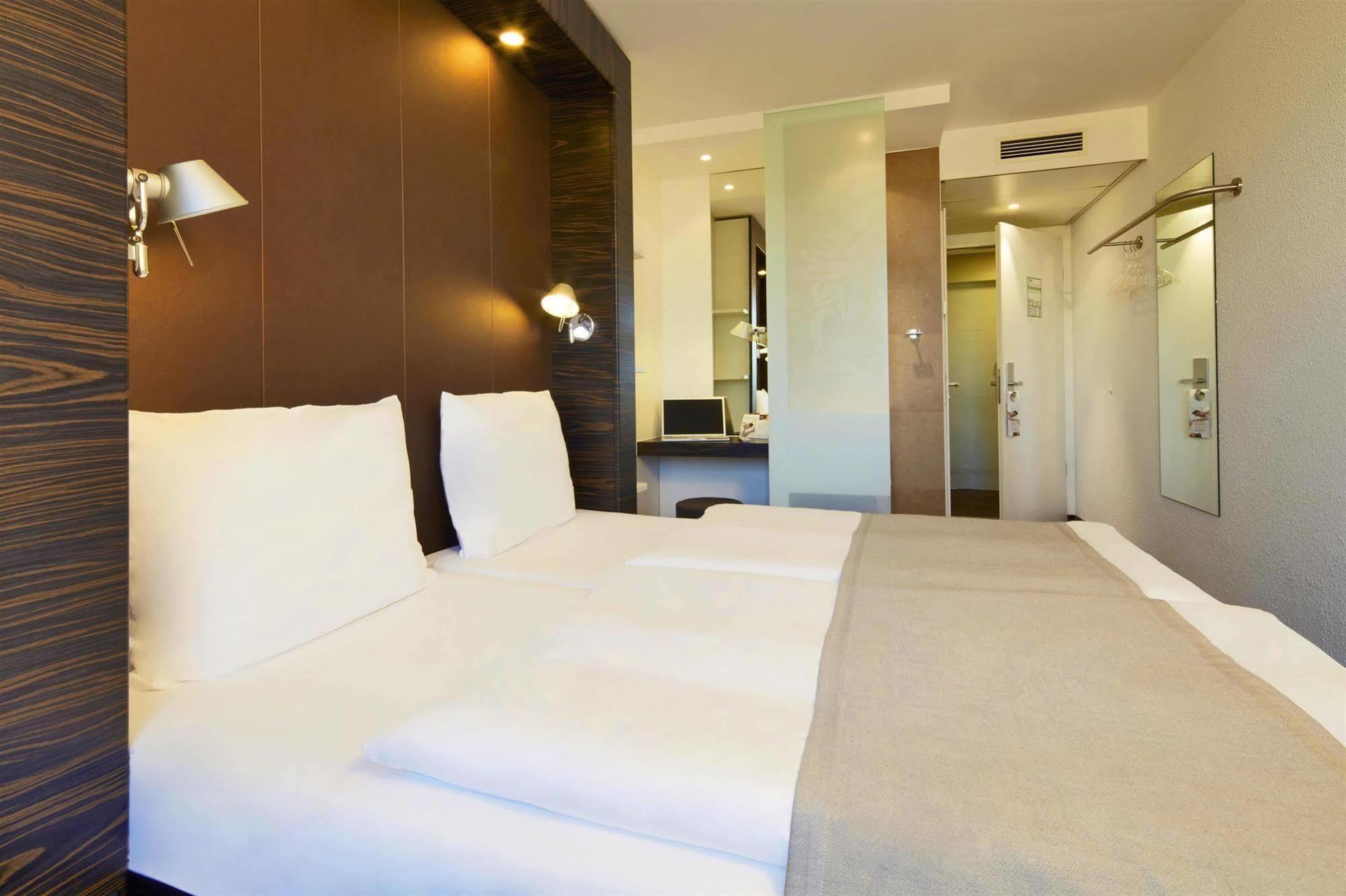 B&B Hotel Muenchen-普特兹布鲁恩 外观 照片