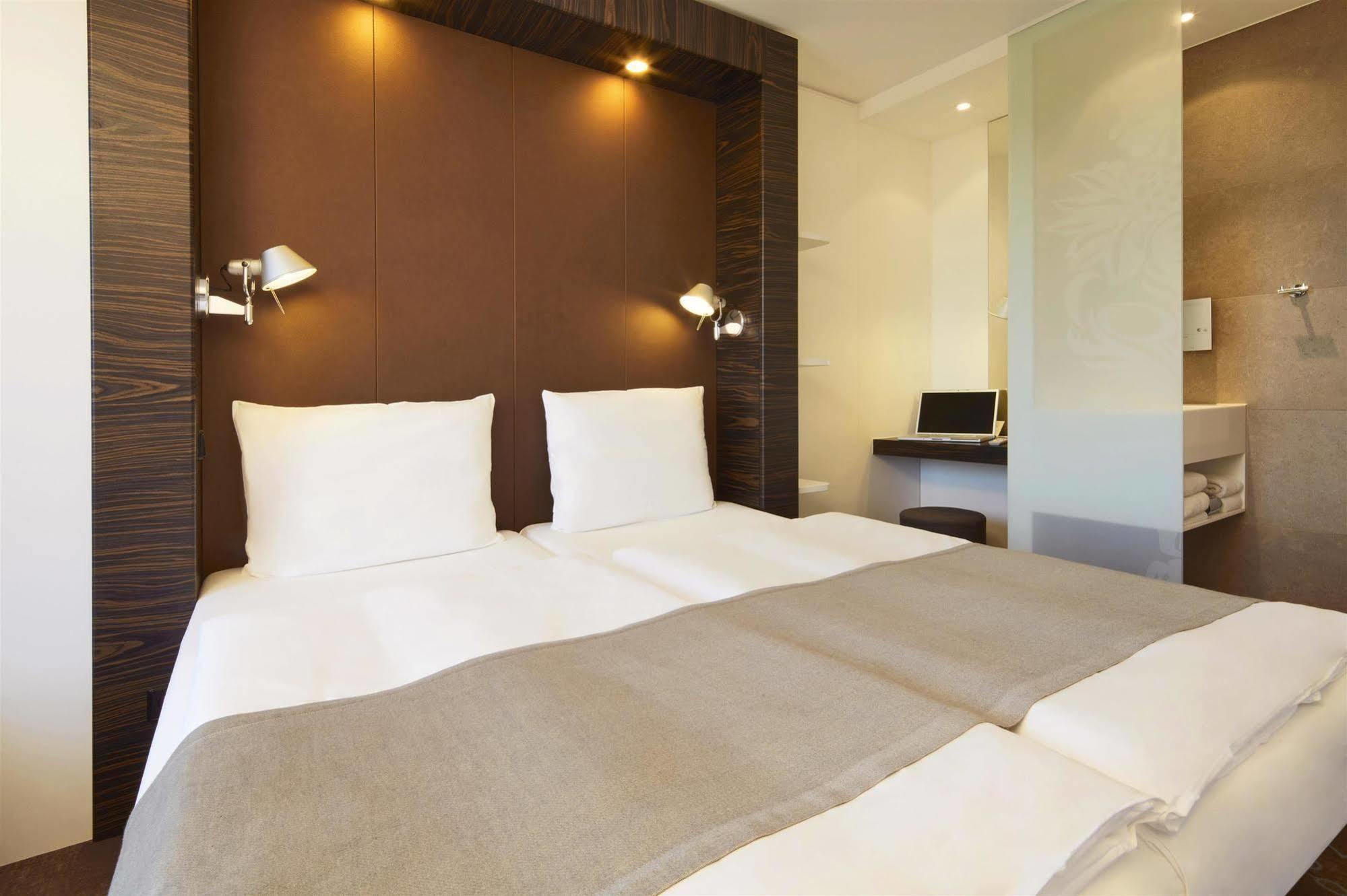 B&B Hotel Muenchen-普特兹布鲁恩 外观 照片